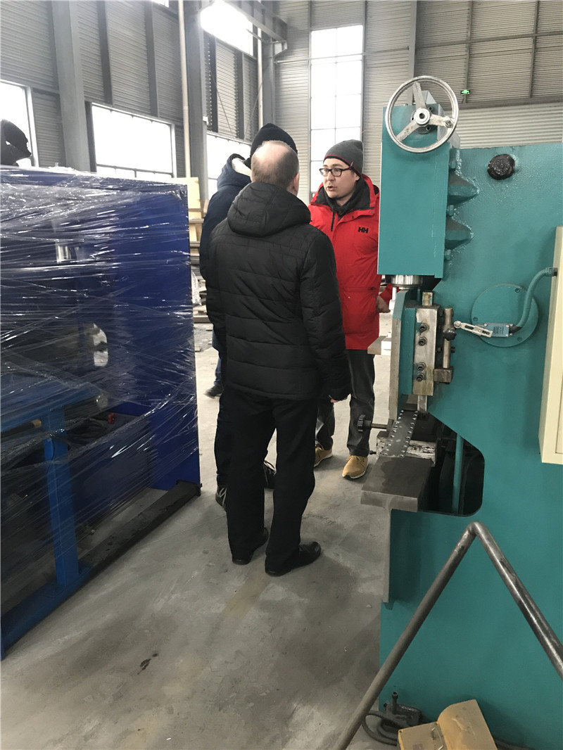 國(guó)外客戶(1)